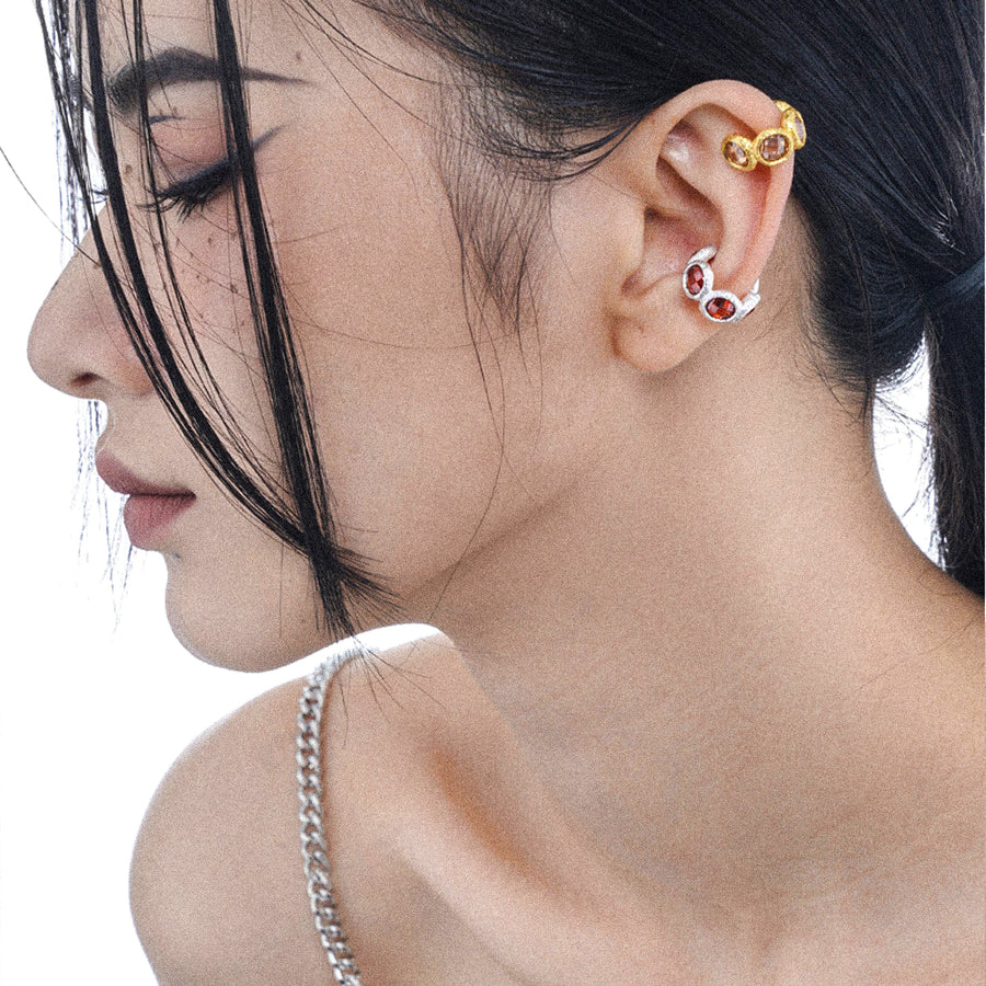 RAROIA Gold Earcuff/Ohrklemme mit roten Steinen