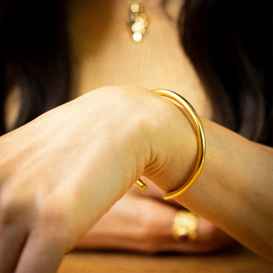 'Uyuni' gold bangle bracelet made of 925 sterling silver