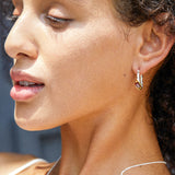 CYNTHIA Two-tone hoop earrings with garnet