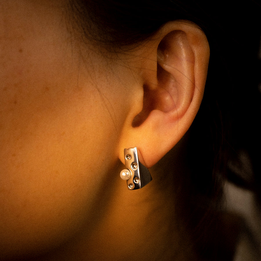 'Gabriella' silver earrings-ear studs made of 925 sterling silver