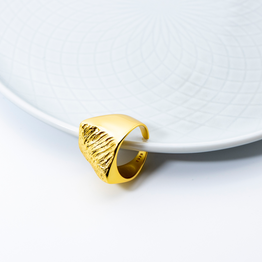 'Cliff' gold open ring made of 925 sterling silver