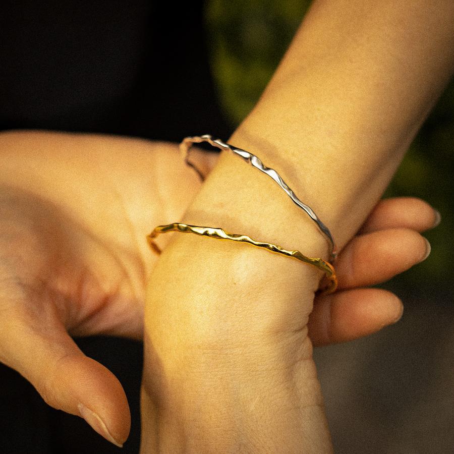 'Audrey' silver bangle made of 925 sterling silver