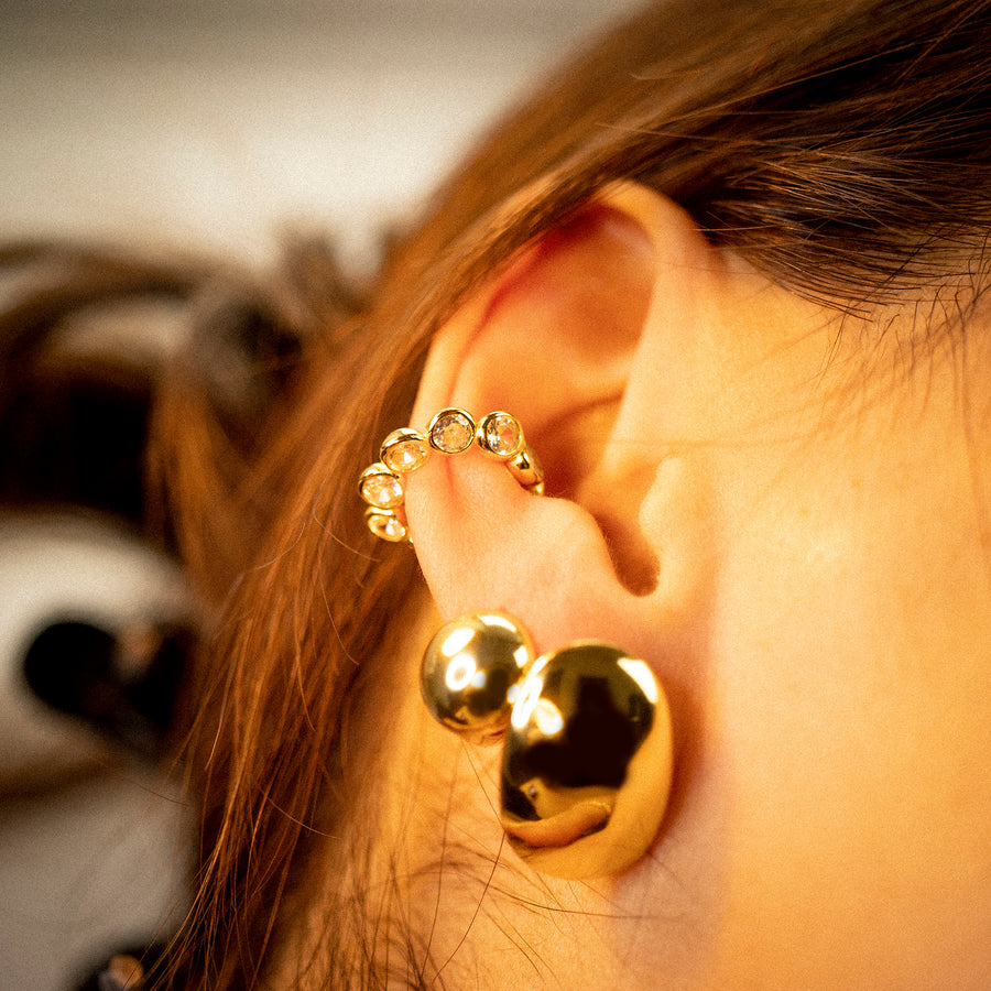 SOPHIE Glitzernder Earcuff mit Rundelementen Gold