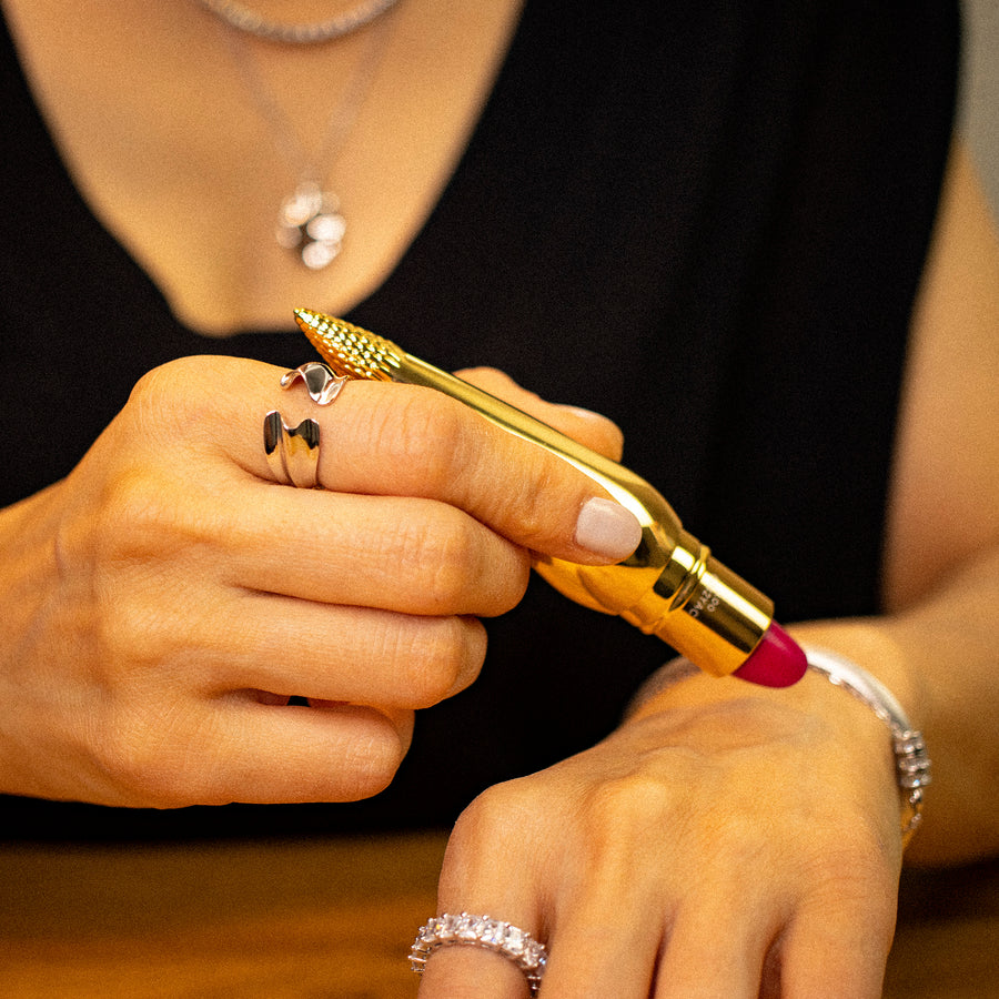 YVETTE Silber gläzender Ring mit dynamischer Ringstruktur aus 925er Sterlingsilber