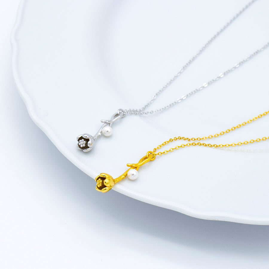 'Dubulu' gold necklace with flower bud made of 925 sterling silver