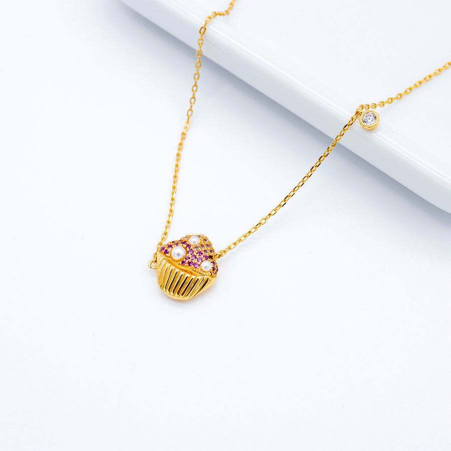 'Vrede' gold necklace with muffin pendant made of 925 sterling silver