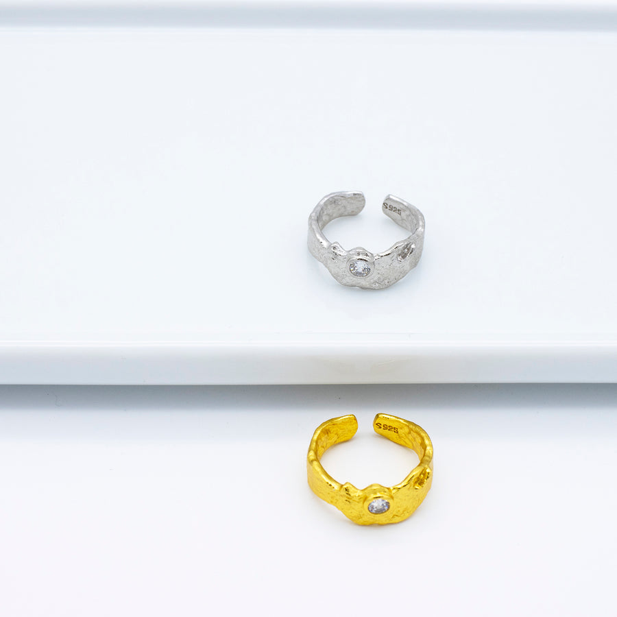 OUTJO Stylischer Damenring mit Zirkonia Gold