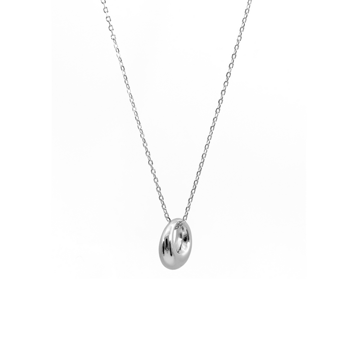 'Alma' silver necklace with O-shape pendant made of 925 sterling silver