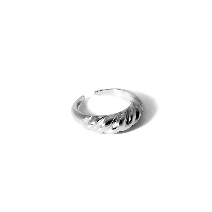 'Tess' silver open ring made of 925 sterling silver