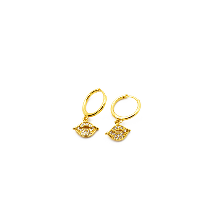 'Leslie' gold hoop earrings with kiss pendant made of 925 sterling silver