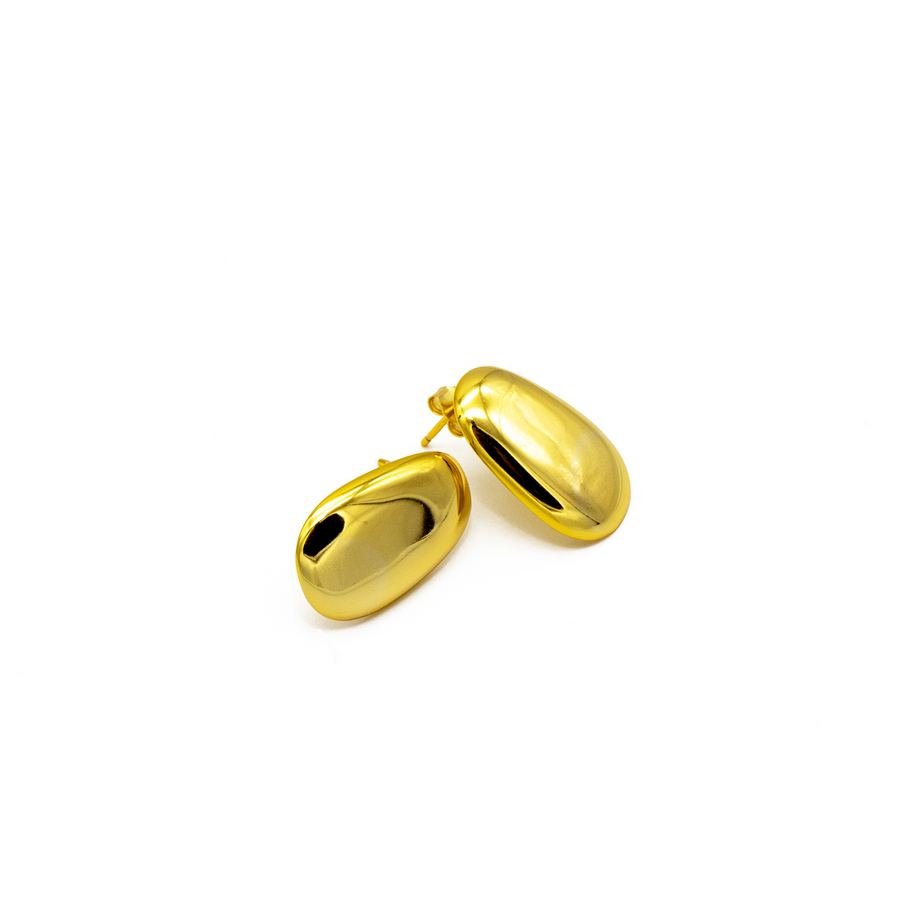 'Olivia' gold ear studs made of 925 sterling silver