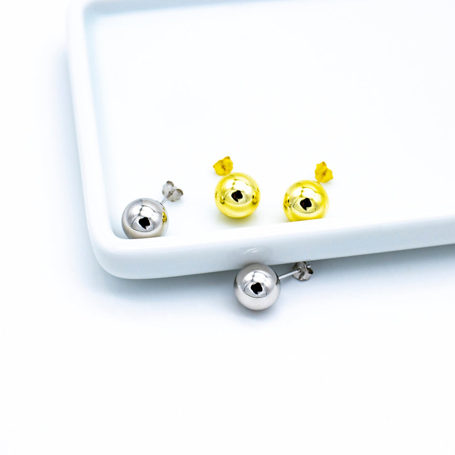 'Kolam' gold ball earrings studs made of 925 sterling silver