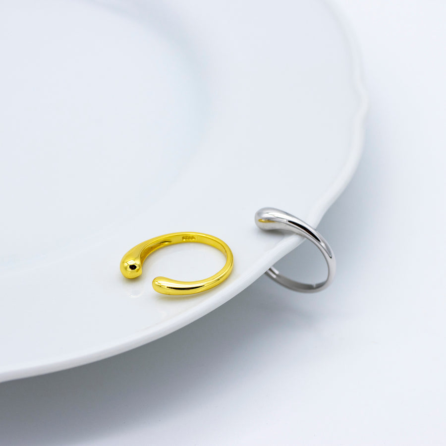 'Lobatse' gold open ring/earcuff made of 925 sterling silver