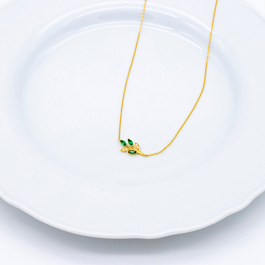 'Luluti' gold necklace with leaf pendant made of 925 sterling silver