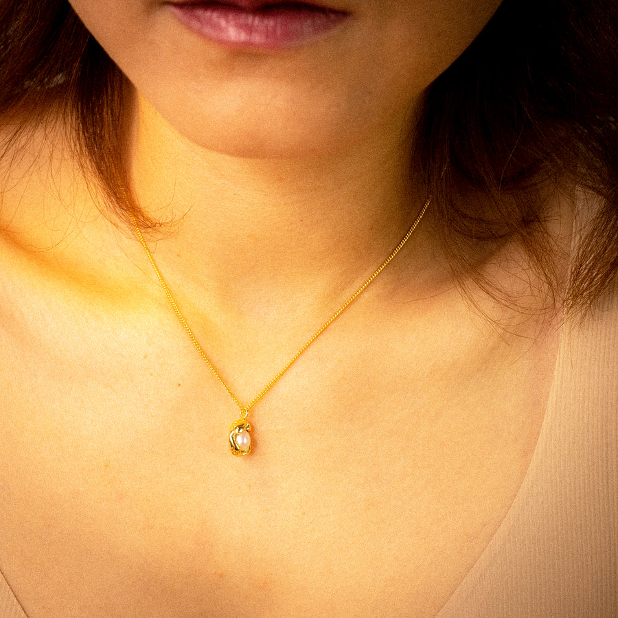 'Femia' gold necklace with pearl pendant made of 925 sterling silver