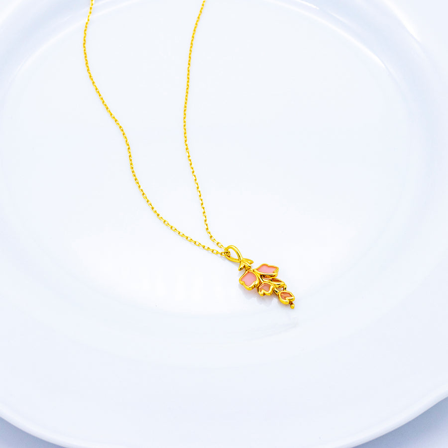 'Likasi' gold necklace with leaf pendant made of 925 sterling silver