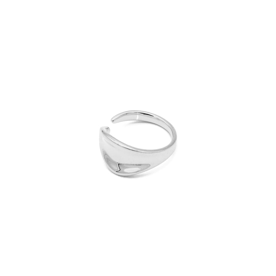 'Reao' silver clean modern ring in sterling silver