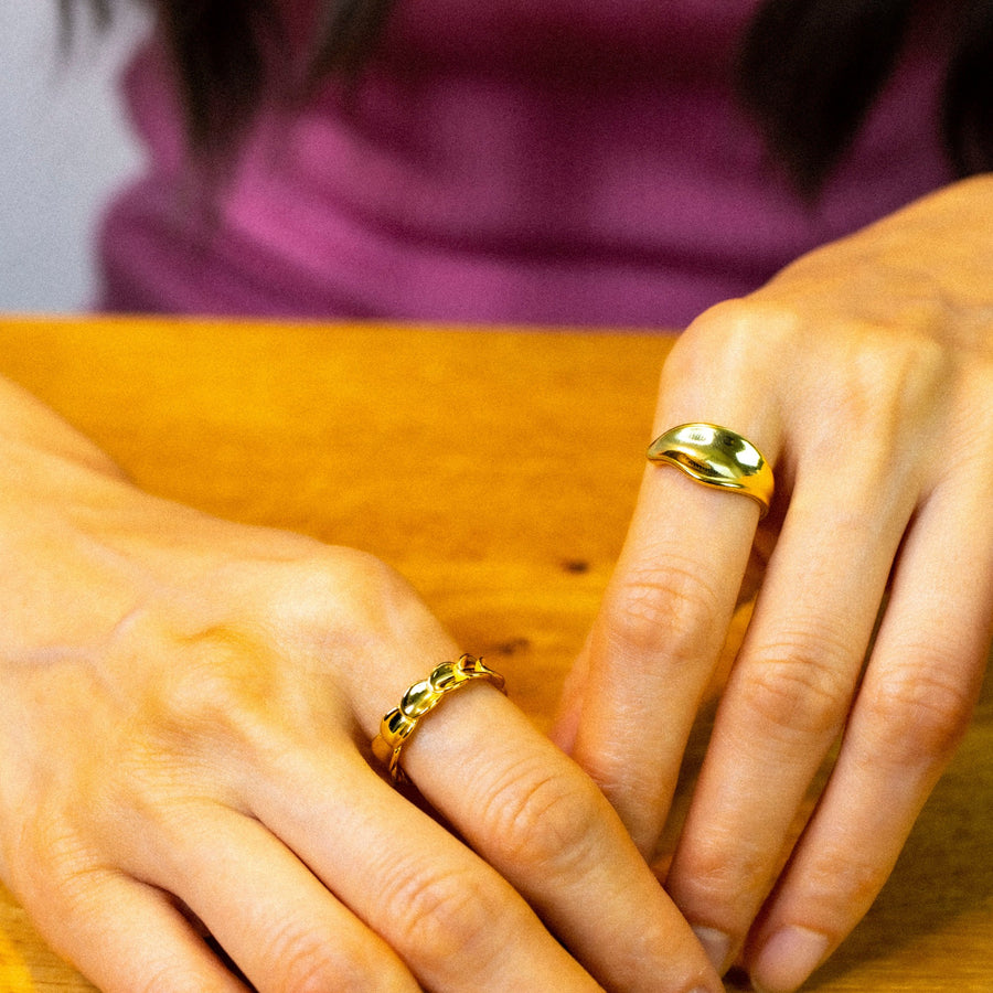 'Reao' gold clean modern ring in sterling silver